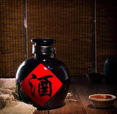 一次喝半斤52度白酒，在你们当地算什么水平？