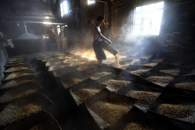 白酒都是粮食酿造的吗